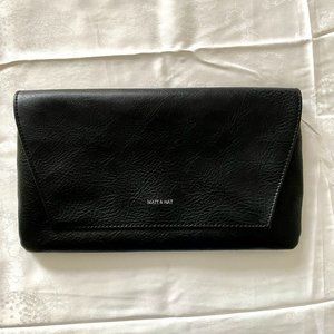 Matt and Nat Black Vegan Leather Clutch Bag
